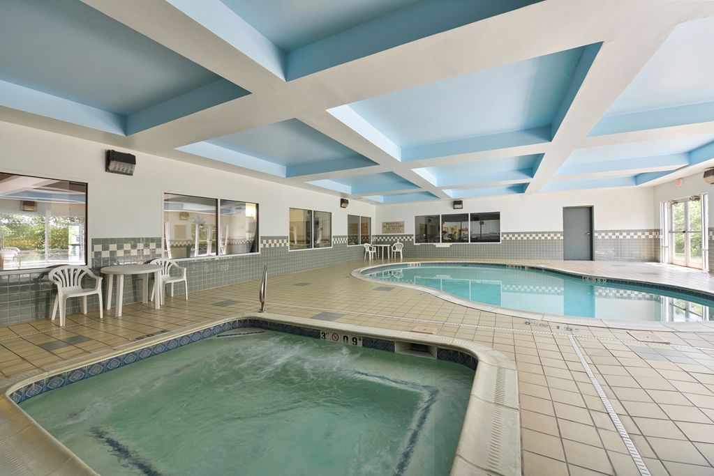 Blisspoint Inn & Suites マリオン 設備 写真