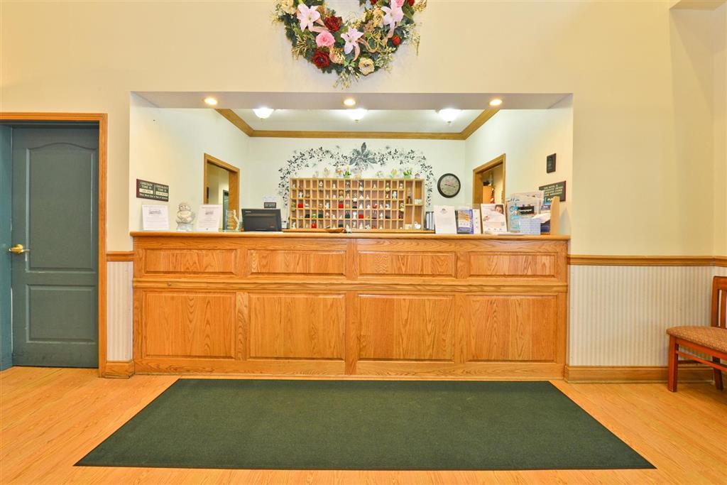 Blisspoint Inn & Suites マリオン インテリア 写真